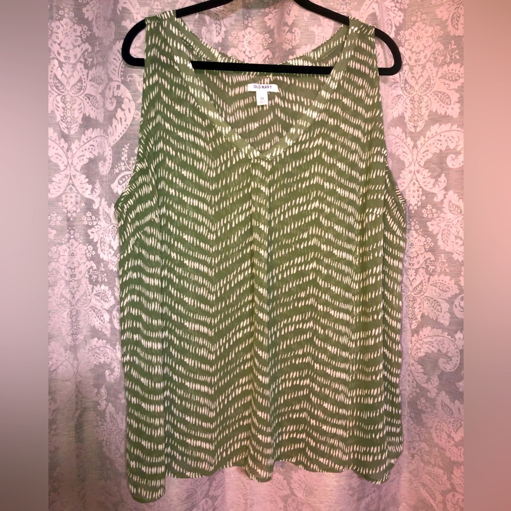 Old Navy tank top